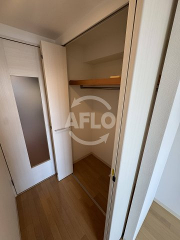 大阪市淀川区西中島６丁目の賃貸マンションの収納|プラウドフラット新大阪　クローゼット