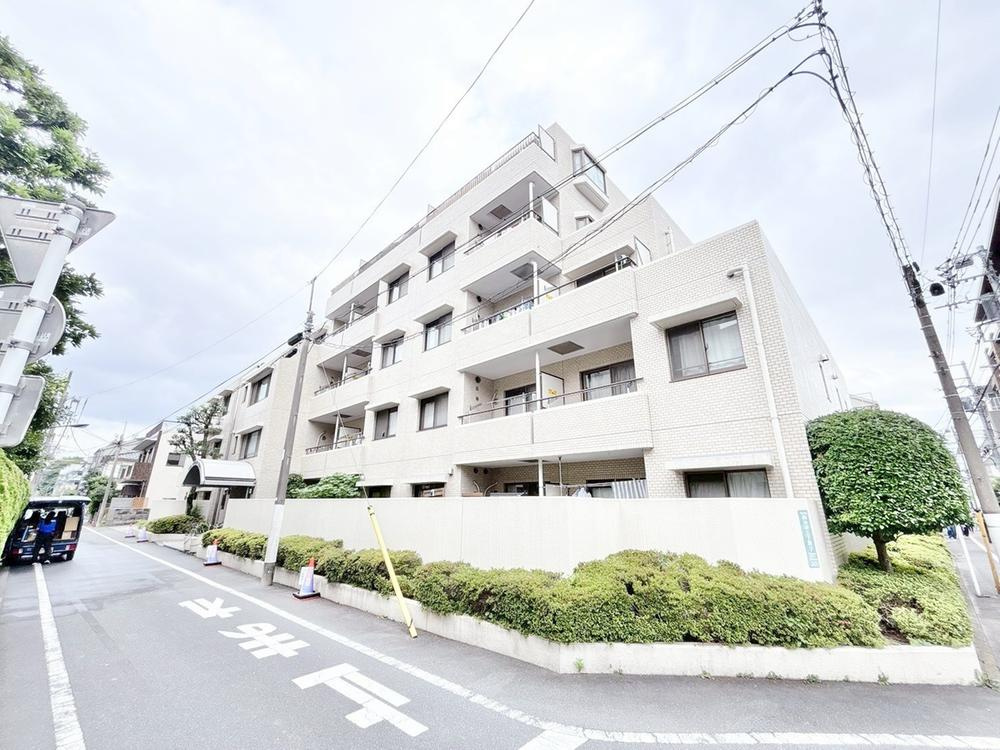 藤和池袋ホームズの外観|山手線「池袋」駅徒歩８分！耐震基準適合マンション、藤和池袋ホームズは即日現地案内可能となっておりますので、お気軽にお問い合わせください！