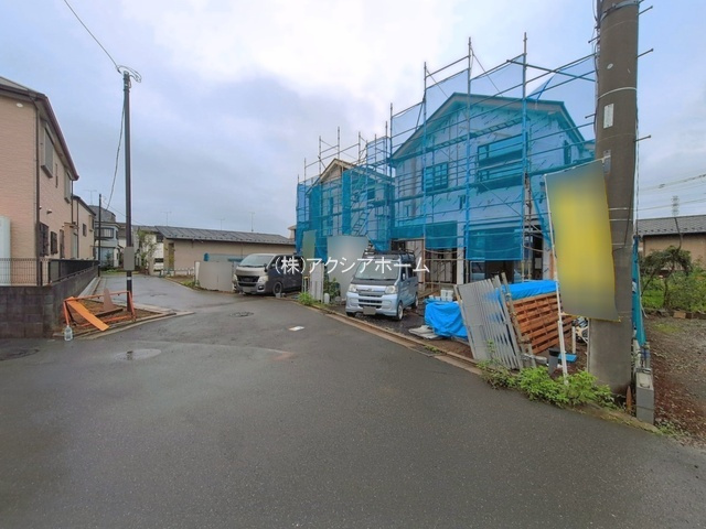 所沢市上安松・全2棟　新築一戸建　1号棟　～収納充実～の前面道路含む現地写真|現地　2026年9月7日撮影
