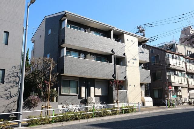 Ｃｒｙｓｔａｌ　Ｓｋｙ　板橋のエントランス
