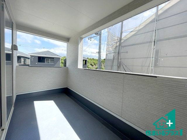 ★京田辺市薪天神堂　第9期　新築一戸建てのバルコニー|日当たりのよいバルコニー！お部屋が開放的に！
