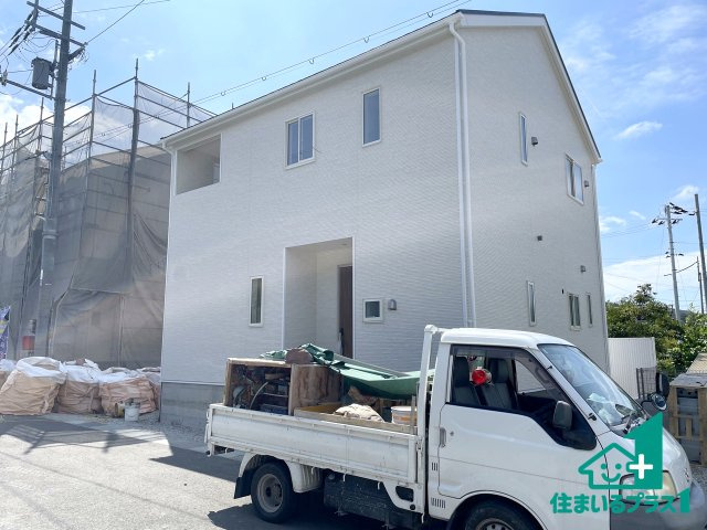 ★京田辺市薪天神堂　第9期　新築一戸建ての外観|安心の10年保証！外観を美しく保ち、雨水で汚れを落とします！気になることがありましたら、お気軽にお問い合わせください！