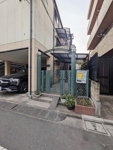 メゾンプルミエールのエントランス