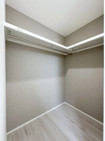 安佐北区口田南6丁目 No.3の収納|全居室収納☆
6帖洋室のウォークインクローゼットです♪
