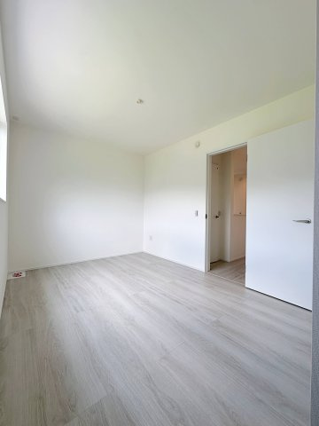 安佐北区口田南6丁目 No.3の洋室|6帖の洋室☆