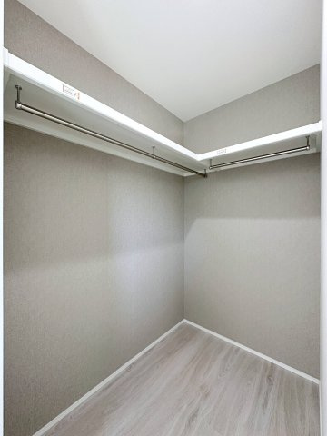 安佐北区口田南6丁目 No.3の収納|全居室収納☆
6帖洋室のウォークインクローゼットです♪