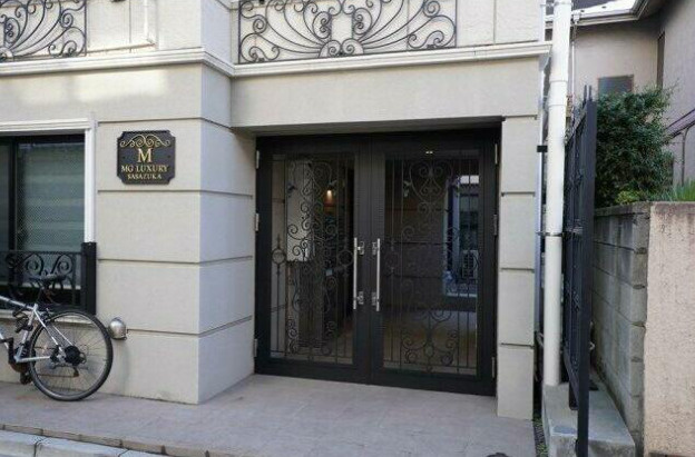 MG　LUXURY　SASAZUKAのエントランス