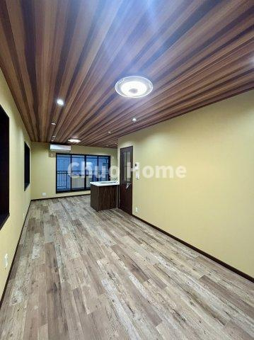 江戸川区篠崎町4丁目中古住宅の居間・リビング|居間リビング