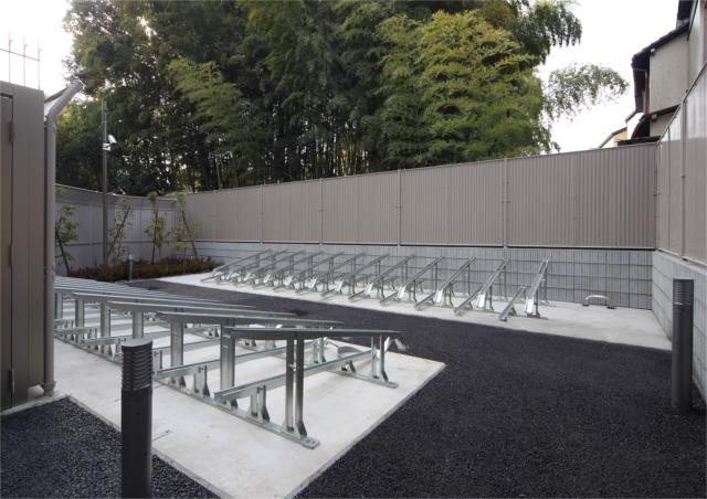 狛江市岩戸北４丁目の賃貸マンションの駐車場|駐輪場