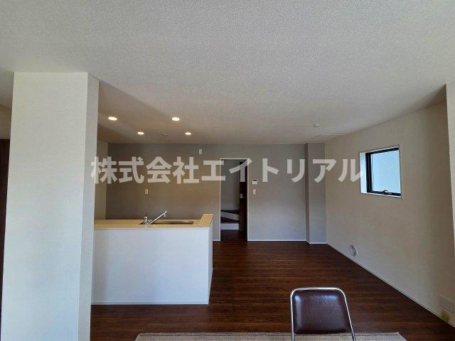 美濃加茂市古井町下古井　新築戸建　全2棟の居間・リビング|1階