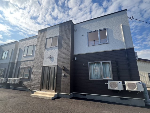 十勝郡浦幌町字寿町のアパートの外観