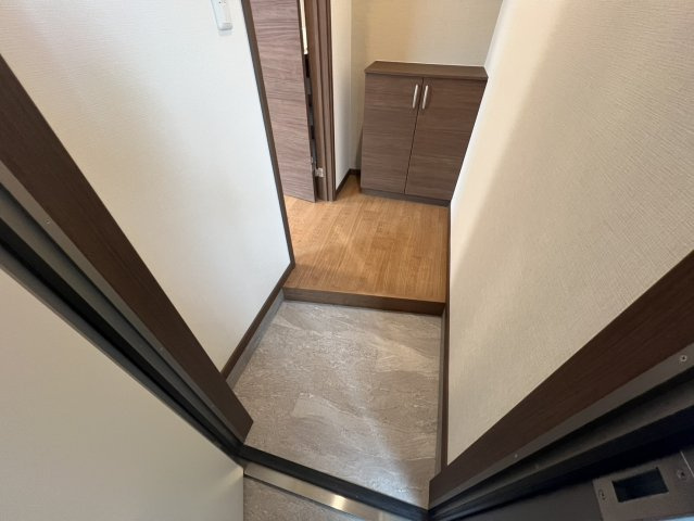 十勝郡浦幌町字寿町のアパートの玄関