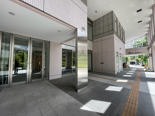 清潔なエントランスです