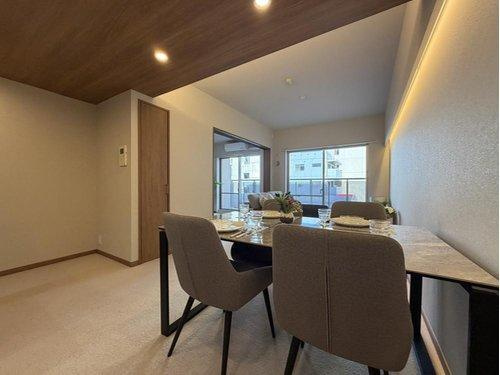 府中市宮町１丁目の中古マンションの居間・リビング|室内（2026年5月）撮影