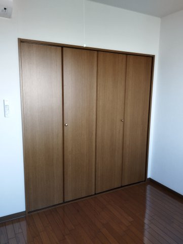 クレスト本町の収納