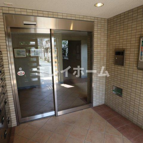 カーサビオラのエントランス