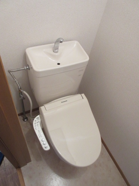メゾンＤＡＲＣ・ＥＮ・ＣＩＥＬのトイレ