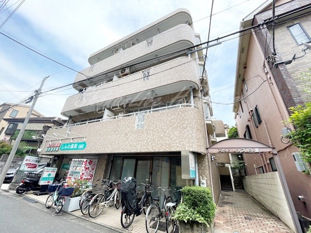 横浜市神奈川区白幡向町の賃貸マンションの外観