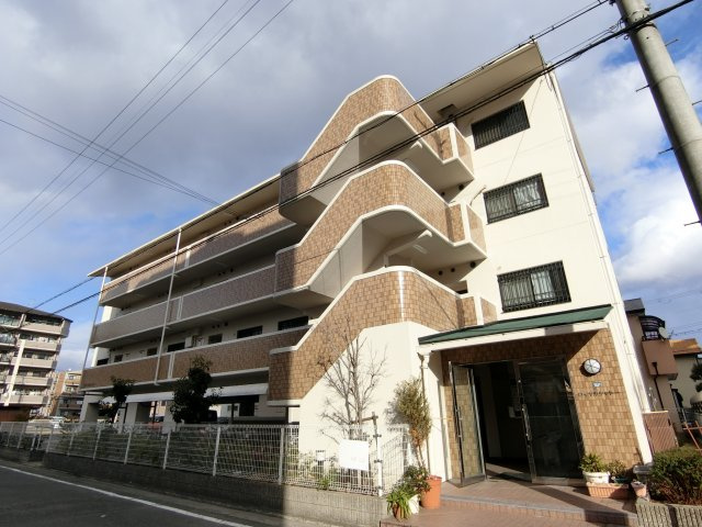 ロイヤルシャトーの外観