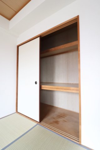 ロイヤルシャトーの収納
