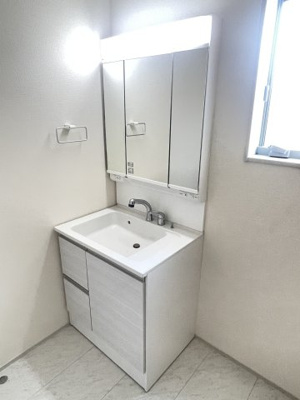 【洗面所】 | 鈴鹿市岡田１丁目　新築分譲住宅２号棟 | 洗面