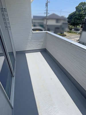 【バルコニー】 | 鈴鹿市岡田１丁目　新築分譲住宅２号棟