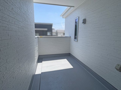 【バルコニー】 | 鈴鹿市岡田１丁目　新築分譲住宅２号棟