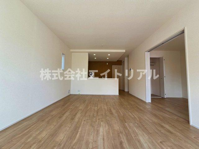 美濃加茂市古井町下古井　新築戸建　全2棟の居間・リビング