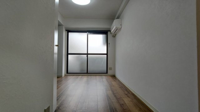 【居間・リビング】 | 松が丘エンビイマンション