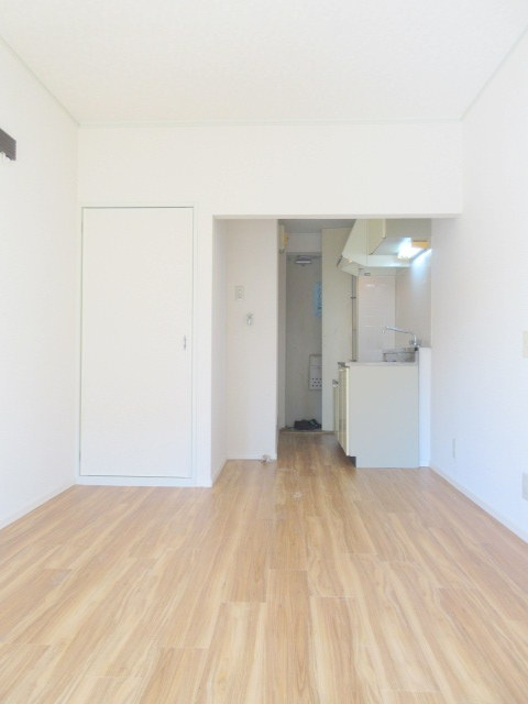 コーポ多田の居間・リビング|★キレイなフローリング調のお部屋です★