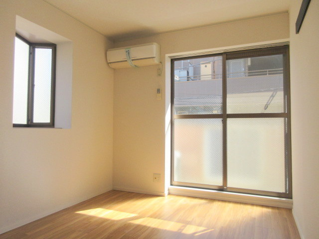 コーポ多田の居間・リビング|★キレイなフローリング調のお部屋です★