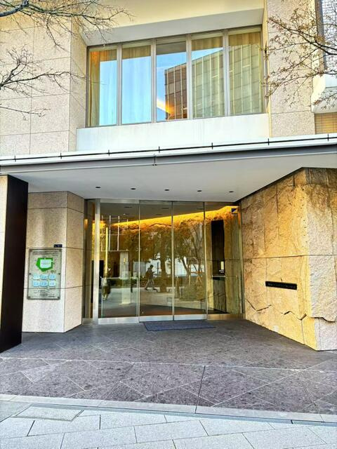 ブリリアザタワー東京八重洲アベニューのエントランス