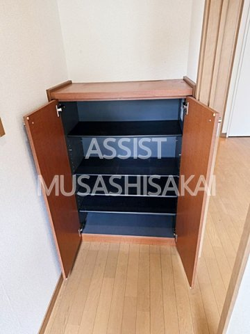 CRESCENTの玄関