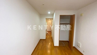 【寝室】 | Vent de Bonheur ヴァンドボヌール | 落ち着いて過ごせるお部屋なので、寝室にいかがでしょうか