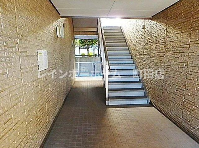 グランデュール橋本※初期費用分割後払いサービス利用可能物件のロビー