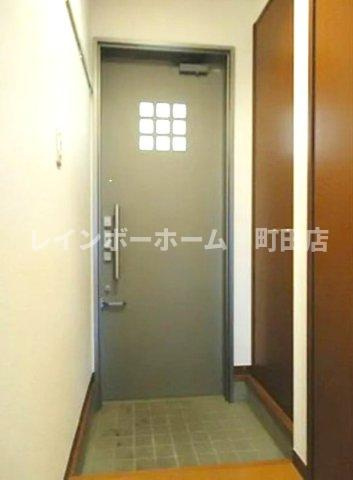 グランデュール橋本※初期費用分割後払いサービス利用可能物件の玄関|※別部屋参考画像