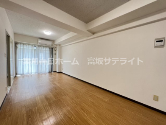 【居間・リビング】