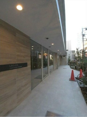 【エントランス】 | ラクレイス横濱関内