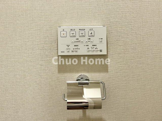 ライオンズシティ東陽町親水公園の内装|【ウォシュレット】清潔に使いたいお手洗いには最適な設備です。もちろんウォームレットも標準装備です。
