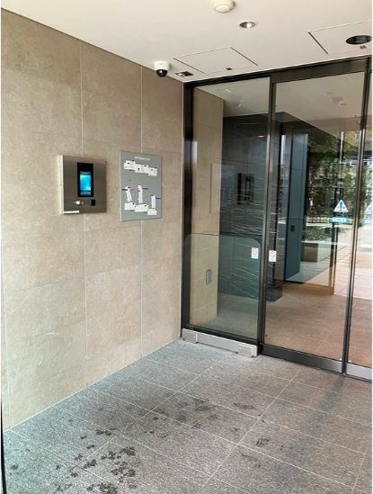 【エントランス】レーベン横浜山手　ＯＮＥ　ＷＡＲＤ　ＣＯＵＲＴ