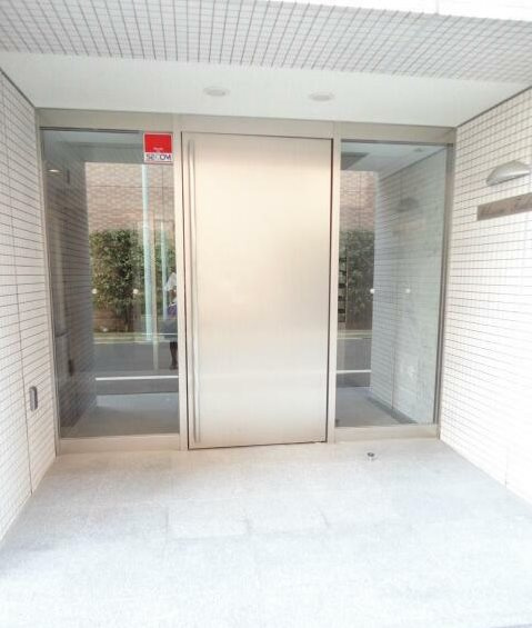 【エントランス】