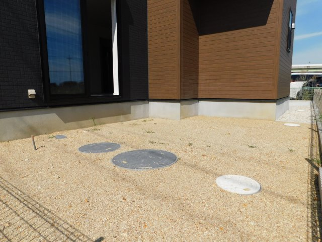 北名古屋市中之郷南の新築一戸建の庭|◇庭◇　　南面に庭付き♪　ＢＢＱやプール遊びなど家族で楽しめます♪