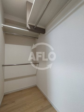 グランデ元町の収納|グランデ元町　ウォークインクローゼット