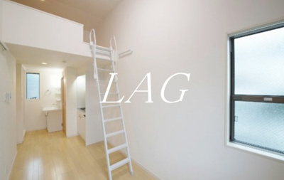 【居間・リビング】 | イルヴィアーレ天王坂ノース | 洋室のお部屋です。