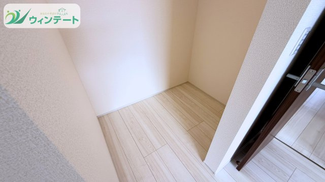 第2下妻市鎌庭　新築戸建の収納|使いやすい位置に収納を配置。普段使いのものもすぐ取り出せて、毎日の暮らしがスムーズです。