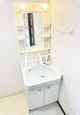 【洗面所】 | 深沢ビル | 独立洗面台です。