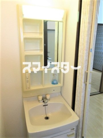 昭島市拝島町３丁目の賃貸マンションの独立洗面台