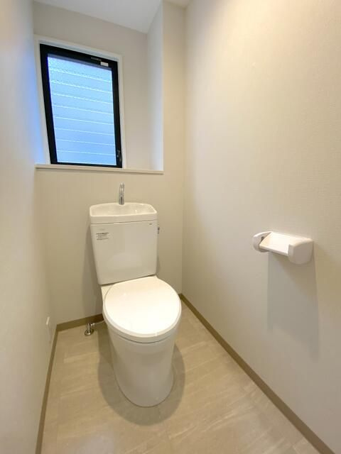 尾頭ビルのトイレ