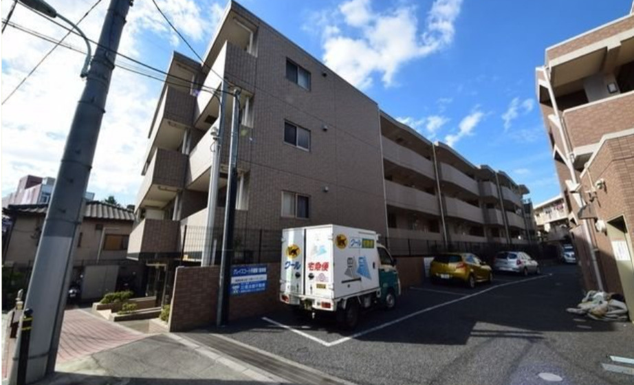リンクス成増の駐車場