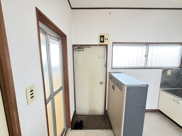 富士コーポの玄関